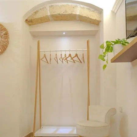 Castrum Casa Semesterbostad *