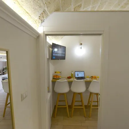 Semesterbostad Castrum Casa *