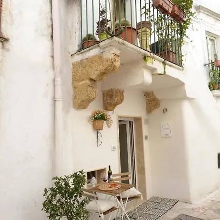 Castrum Casa Semesterbostad Mesagne