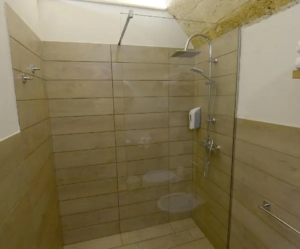 Castrum Casa בית נופש